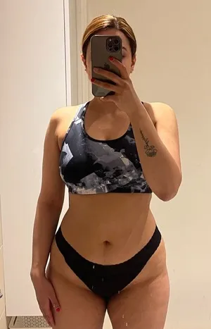 high profile escorts in Laxmi Nagar