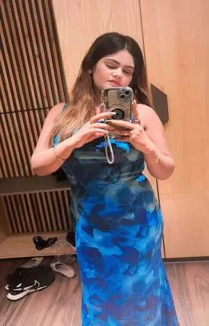 call girls in Laxmi Nagar