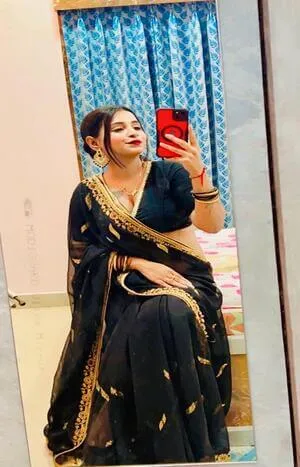 Independent Call Girls in Laxmi Nagar